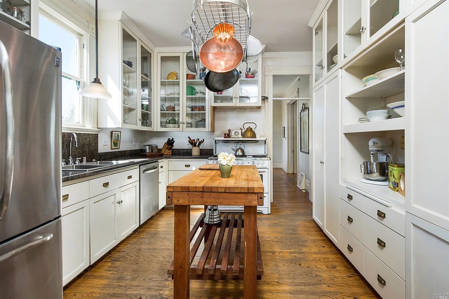 Ingalls Inman house kitchen before.jpg